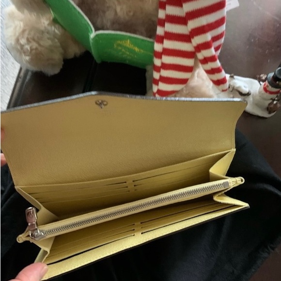 Louis Vuitton Yellow Epi Leather Sarah Wallet - Picture 9 of 10